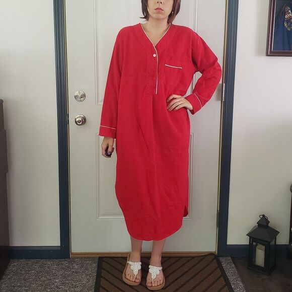 60s/70s Red‎ Flannel Nightshirt - Picture 1 of 4